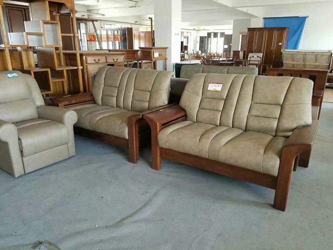 華鶴家具廠家清倉(cāng)直供，品質(zhì)家居不見不散